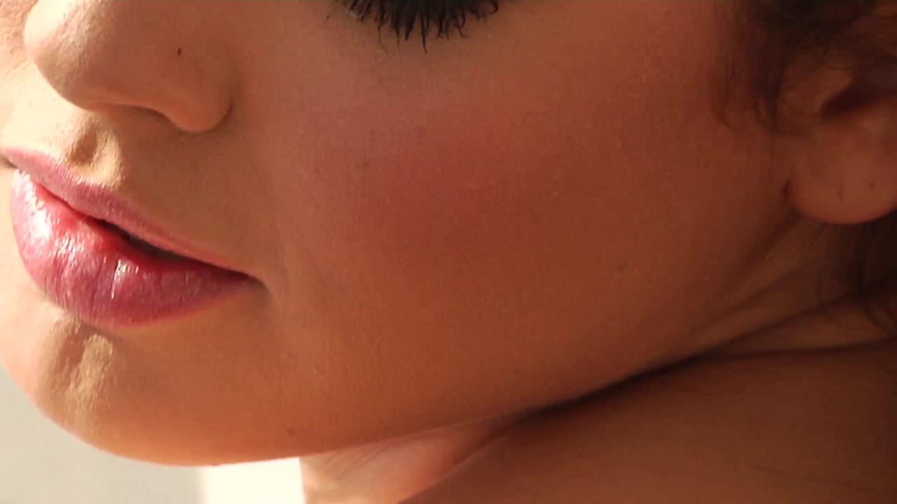 Busty Interracial サンプル画像