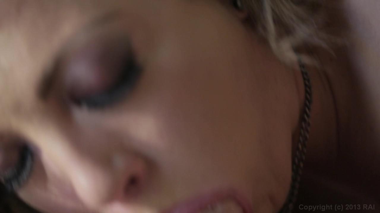 Big Dick In A Little Chick 2 サンプル画像18
