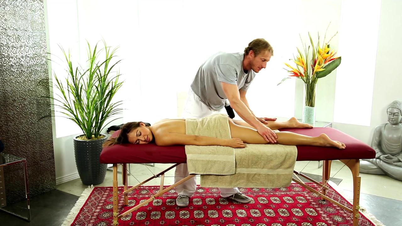 Undercover Masseuse サンプル画像