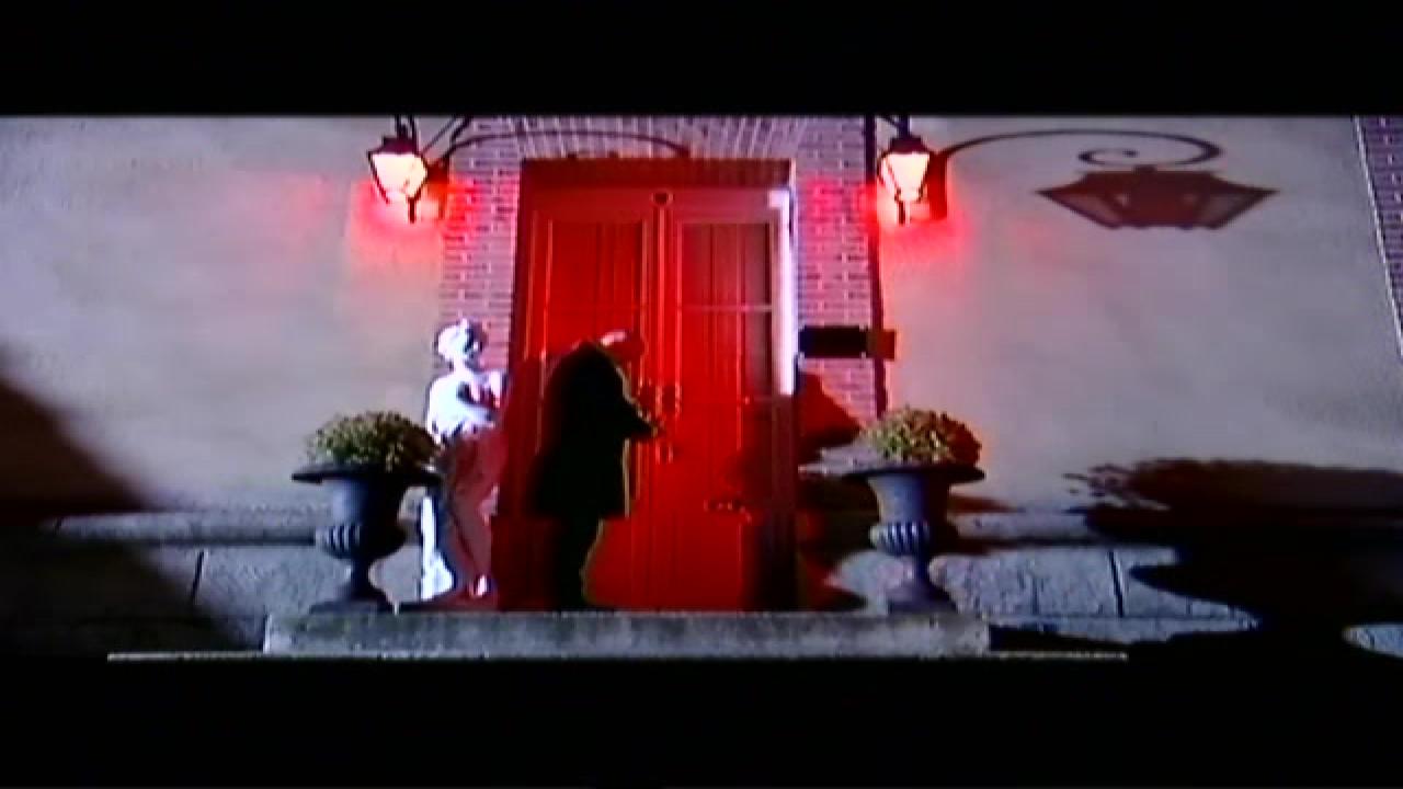 A Night At The Bordelo (Une Nuit Au Bordel) サンプル画像