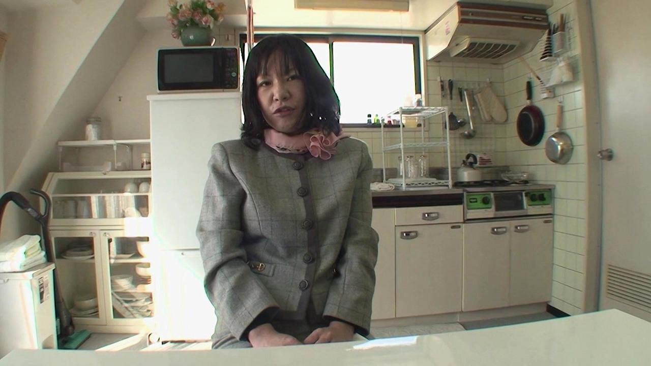 Horny Japanese Moms サンプル画像14