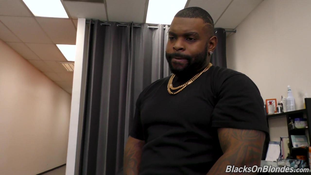 Big White Tits & Large Black Dicks 6 サンプル画像16