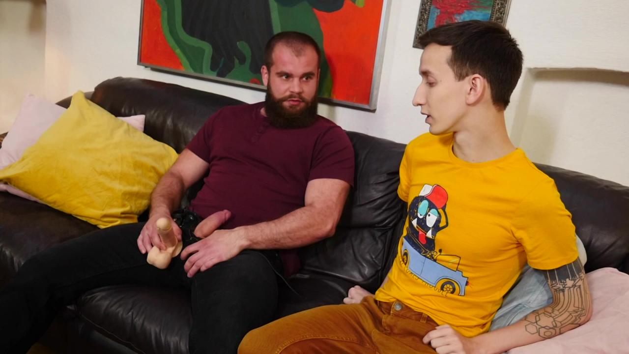 After College My Stepdad Fucks My Tight Ass サンプル画像