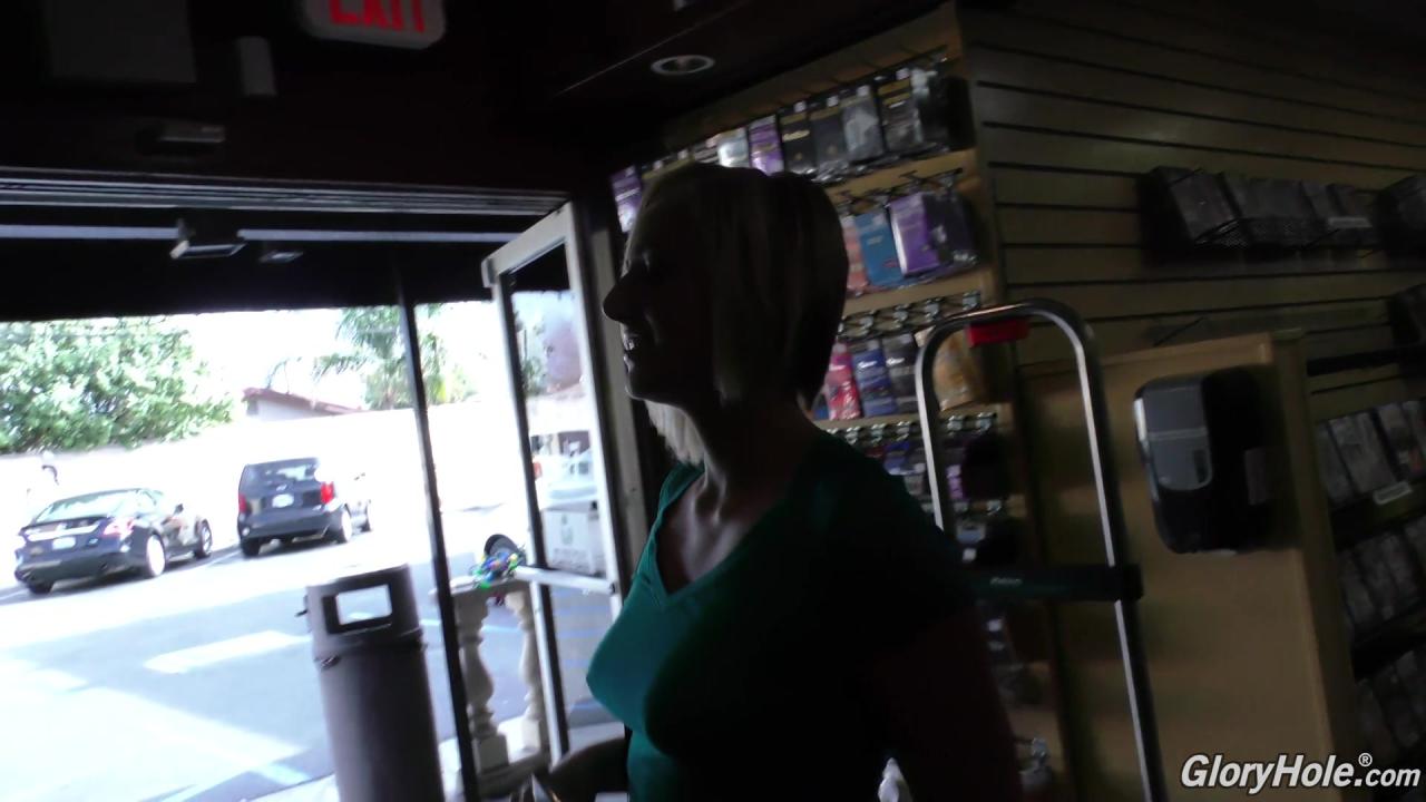The Dark Side of Kate England サンプル画像