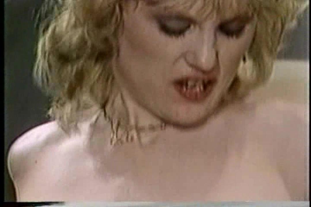 XXX Bra Busters In The 80's 1 サンプル画像54