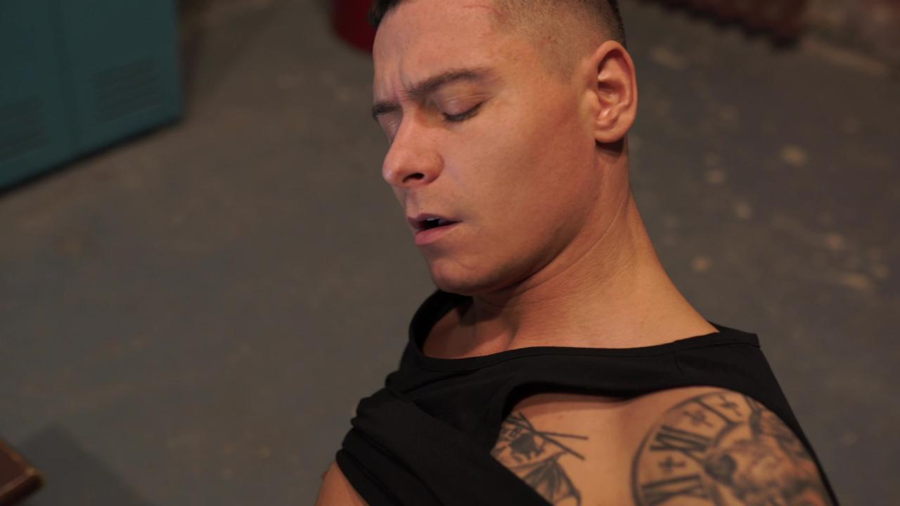 Drilled In The Locker Room サンプル画像