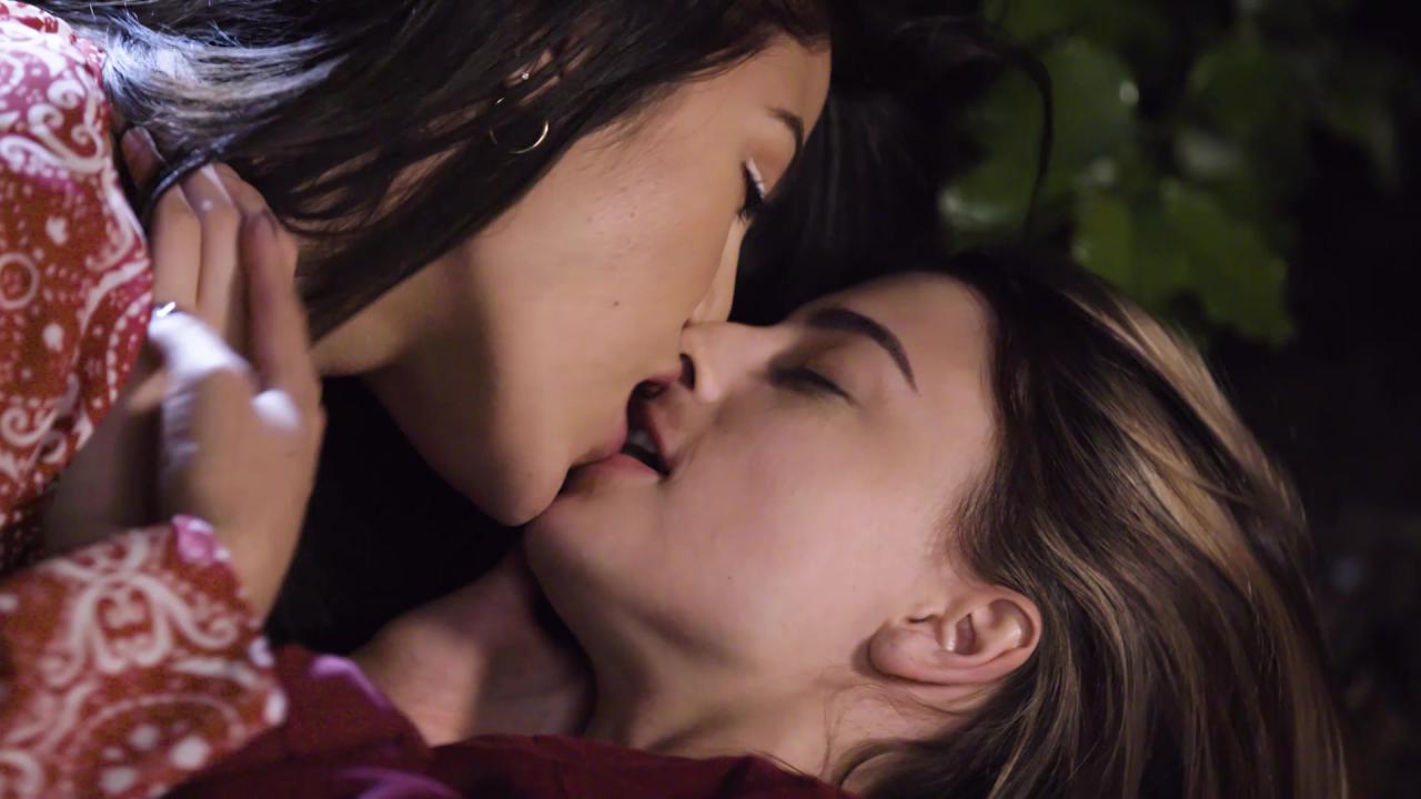 Teenage Lesbian サンプル画像21
