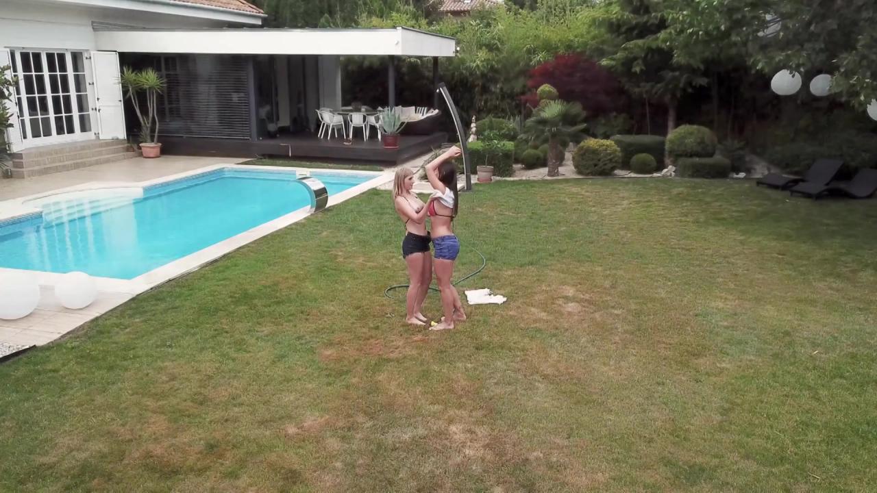 Super Soaked Summer Sex サンプル画像24