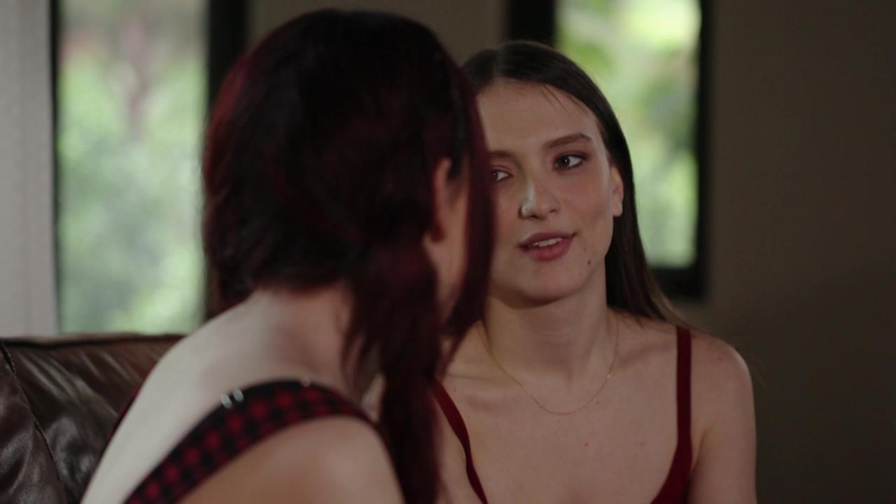 Lesbian Stepsisters 8 (Sweetheart Video) サンプル画像16