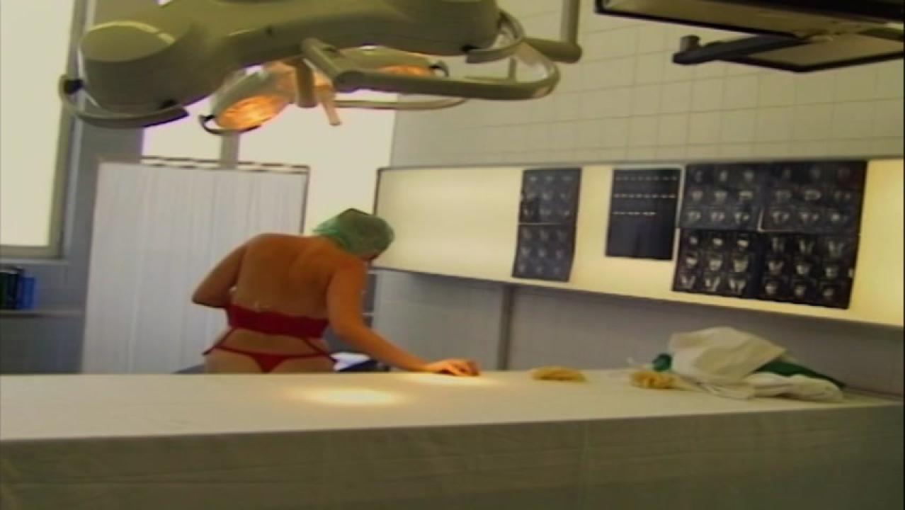 Horny Nurses Know How To Revive Patients サンプル画像
