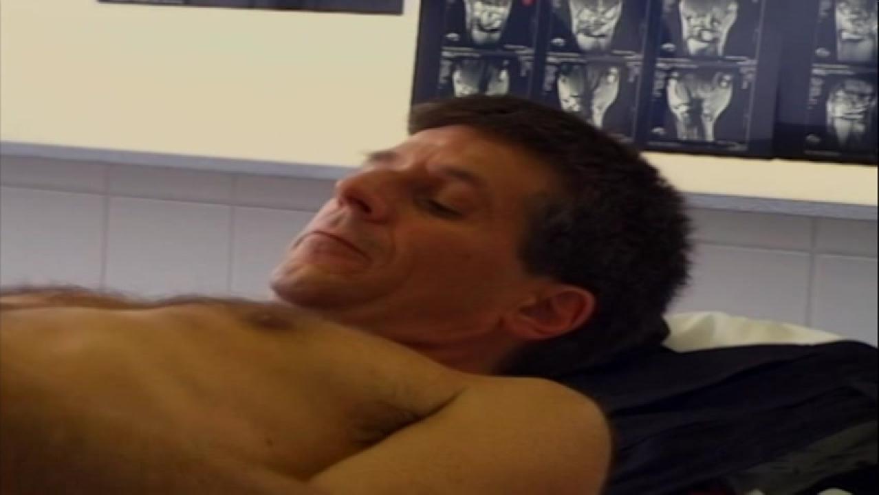 Horny Nurses Know How To Revive Patients サンプル画像
