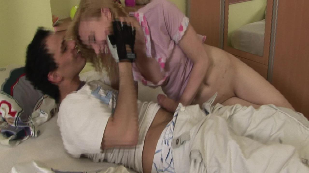 Cute Little College Fucks サンプル画像27