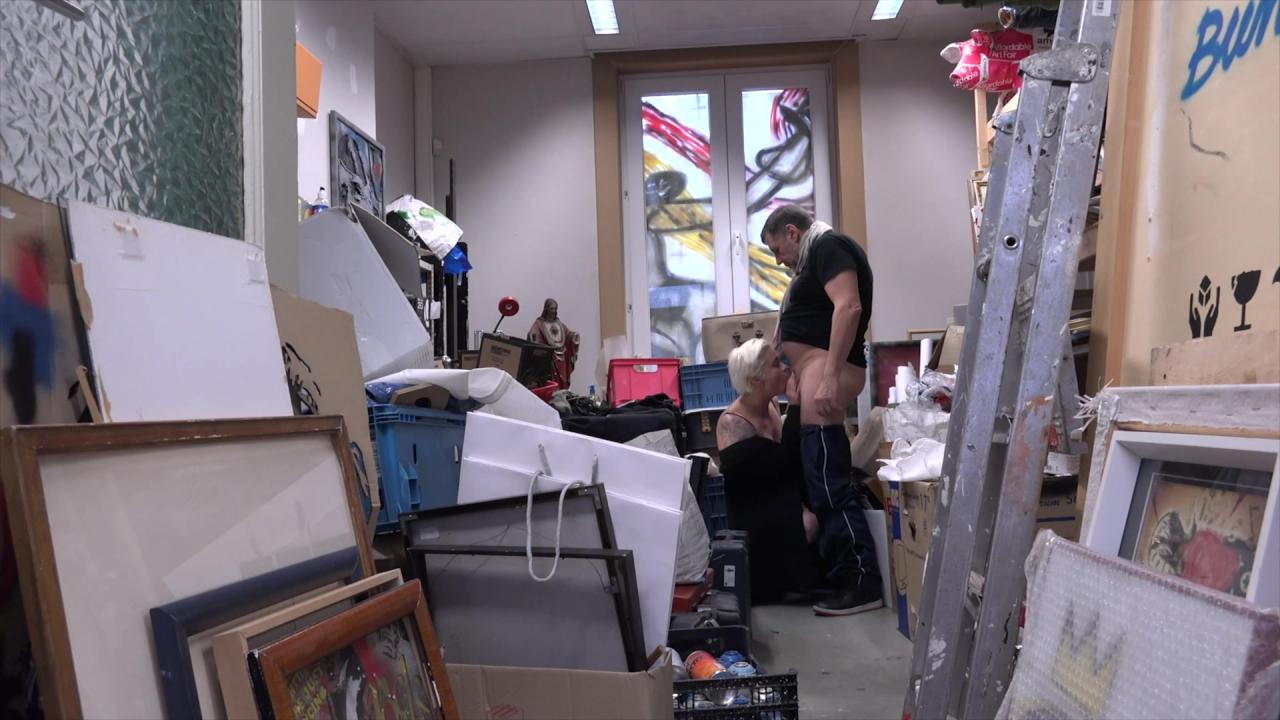 Big Tit German Sluts Enjoy Sex サンプル画像