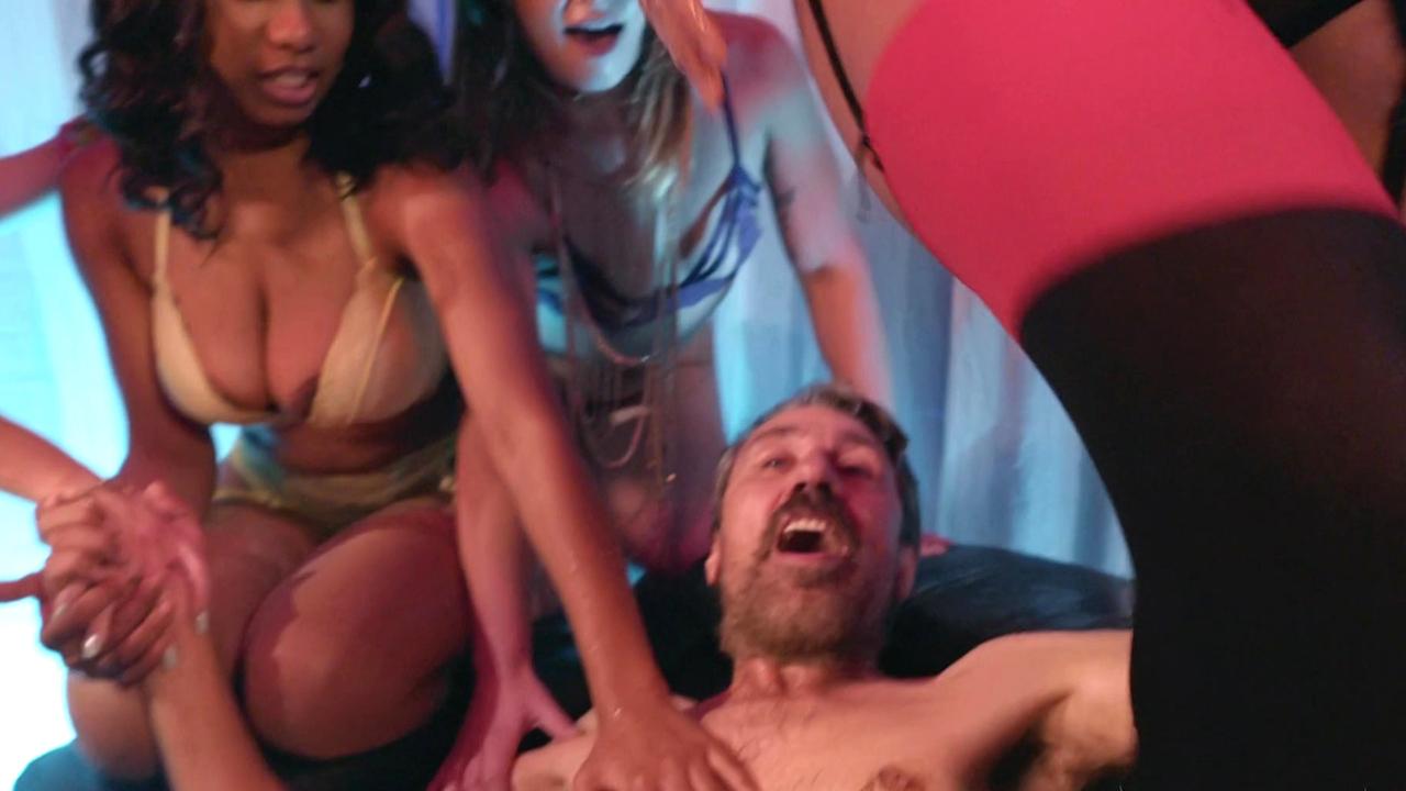 Put It In Her Ass 35 サンプル画像