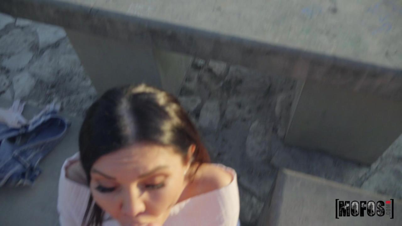 Public Sex Adventures 21 サンプル画像