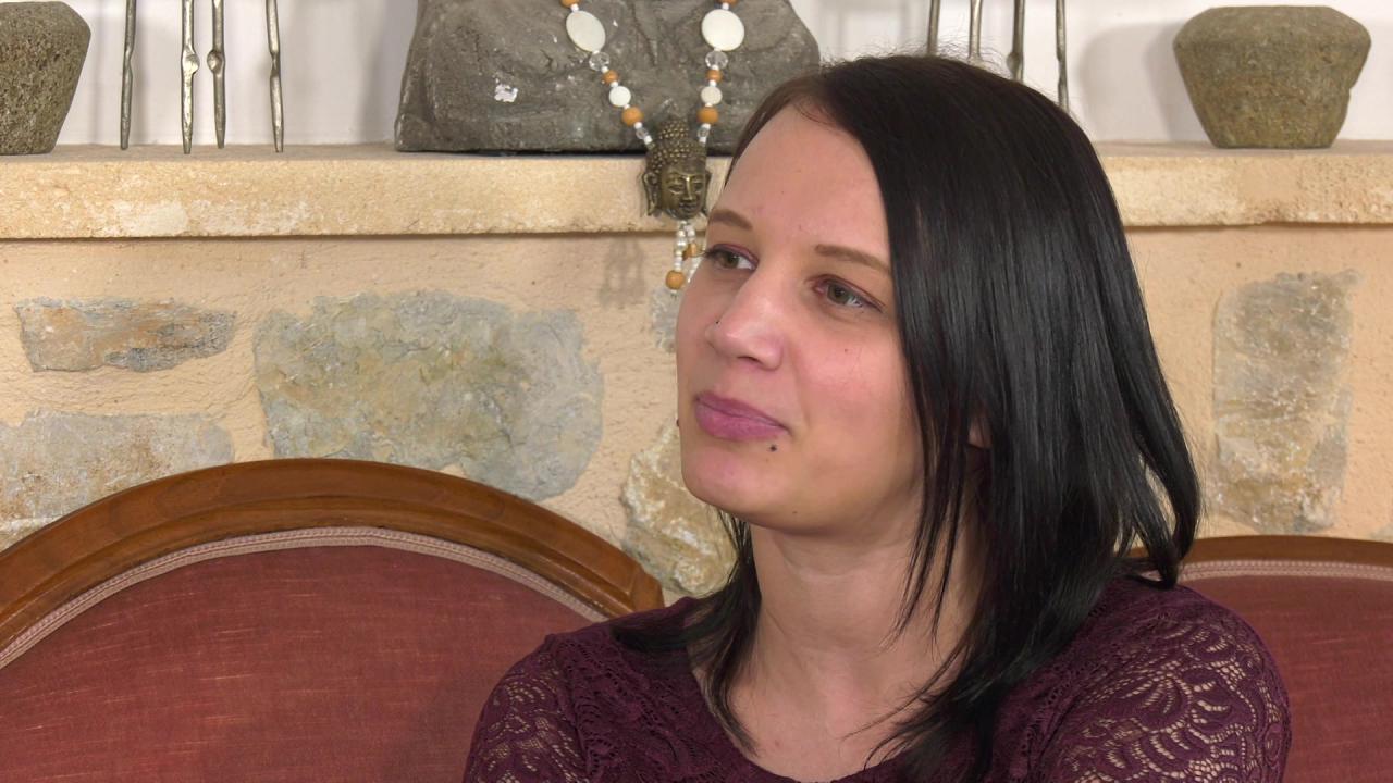 German Wife's First Threesome サンプル画像