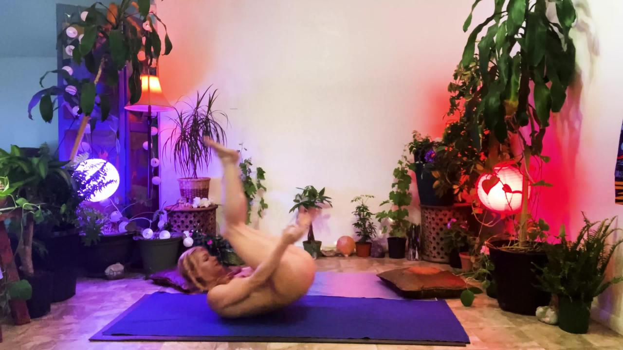 Naked Yoga Life 2 サンプル画像