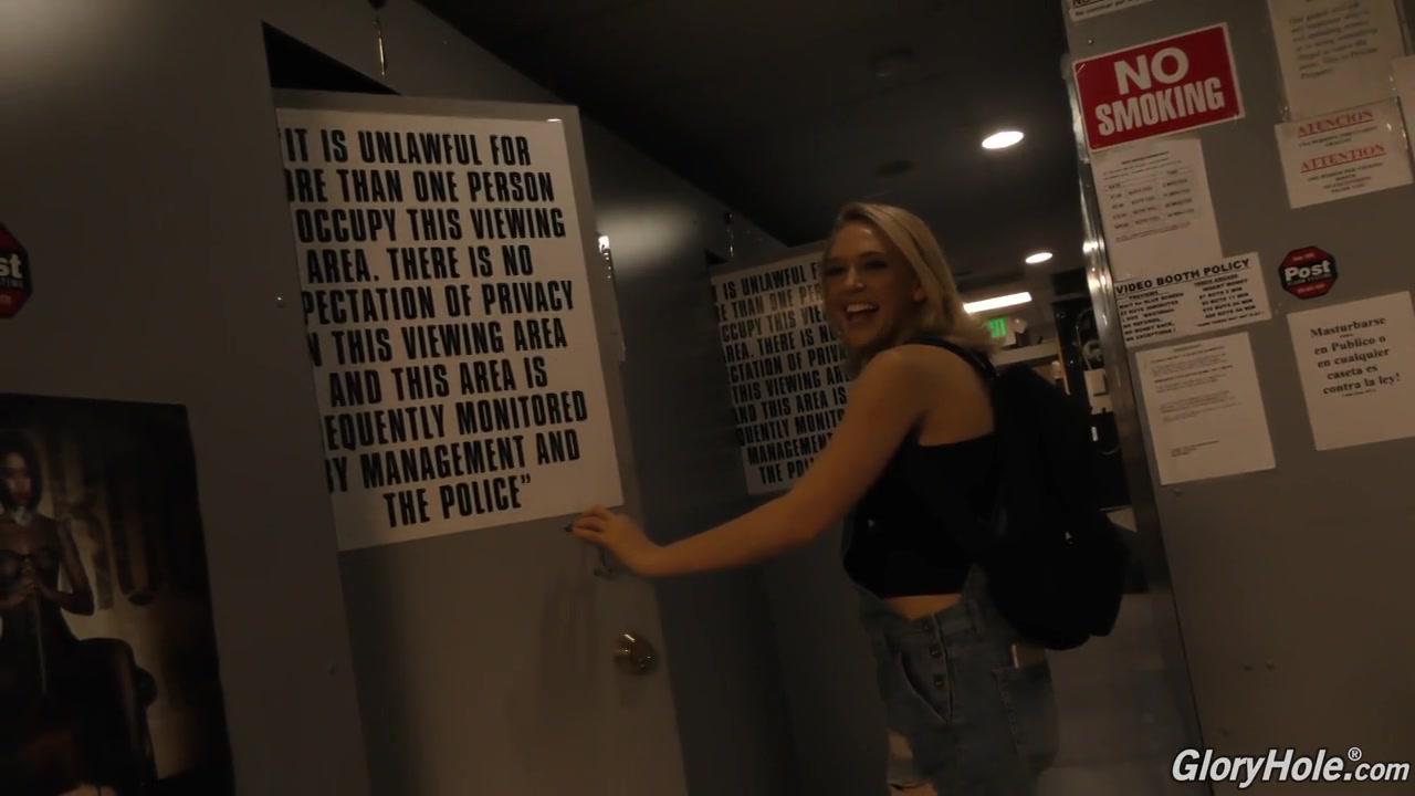 The Dark Side of Kagney Linn Karter サンプル画像