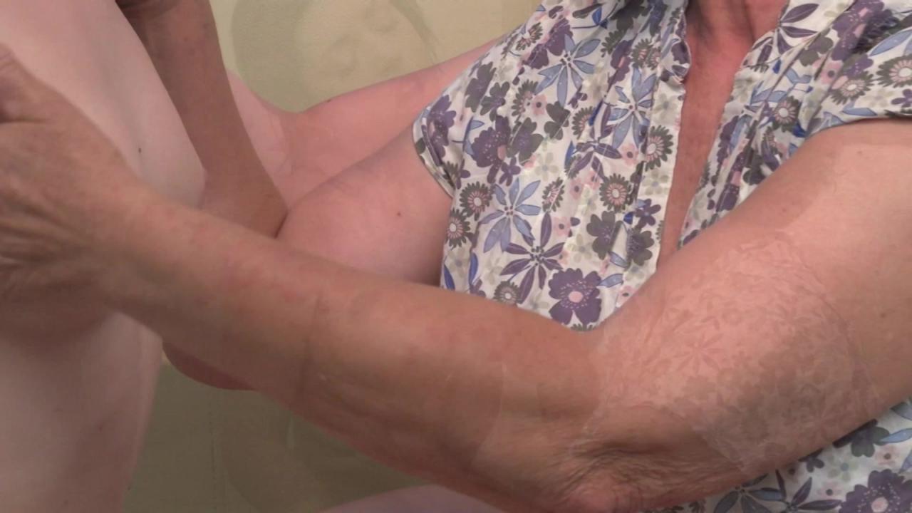 Teenie Loving Grannies 2 サンプル画像