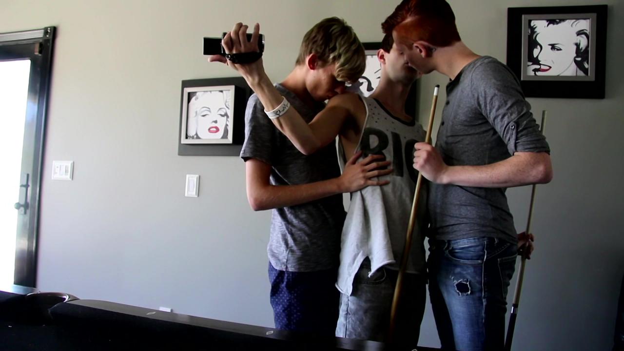 Wild Bare Twink Games サンプル画像