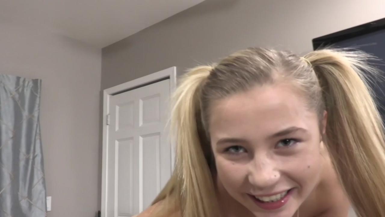 Young Blonde Girls 2 サンプル画像