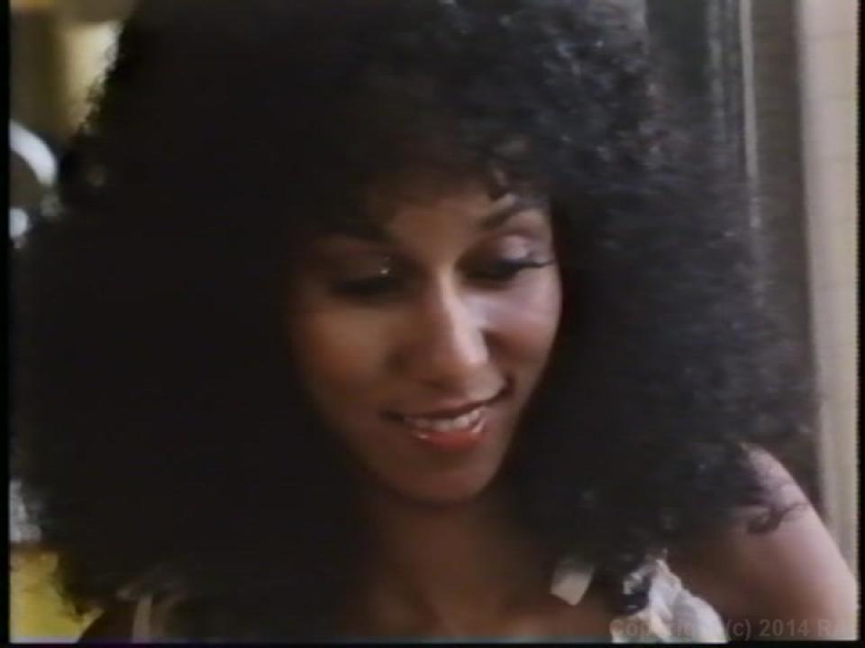 Loni Sanders Tight Assets Triple Feature サンプル画像81
