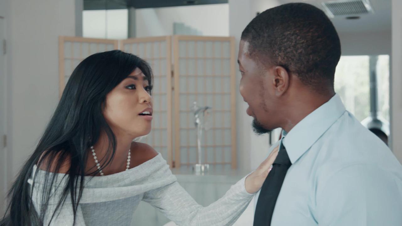 Black And Asian サンプル画像0