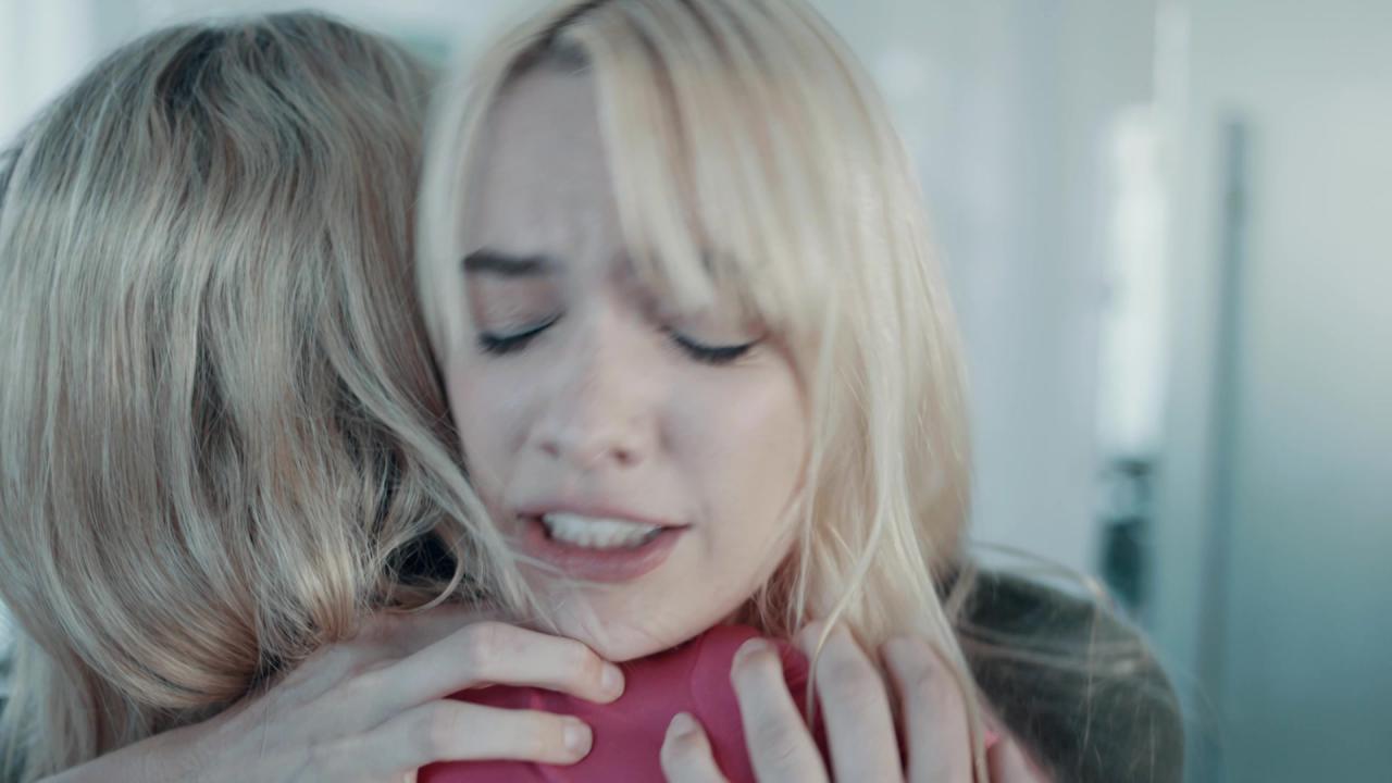 Lesbian Adventures: Older Women, Younger Girls 14 サンプル画像0