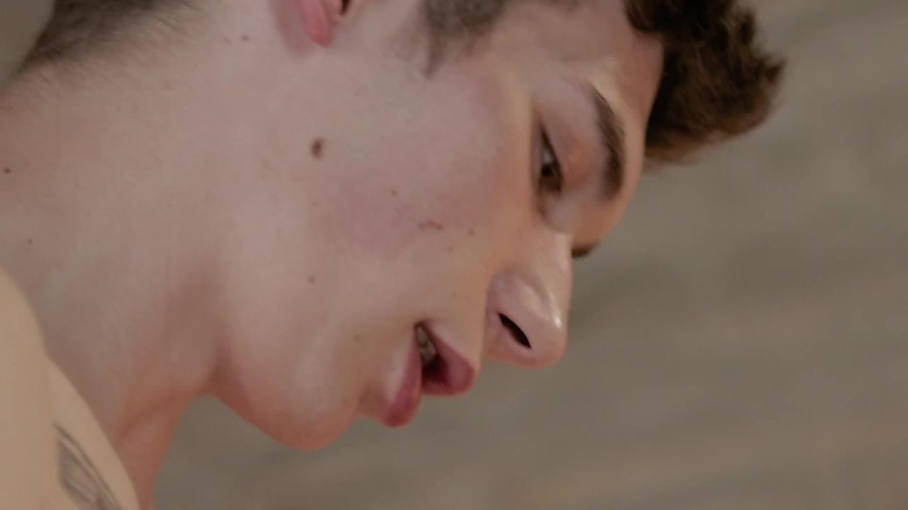 Gay Teens Love Fucking Raw サンプル画像