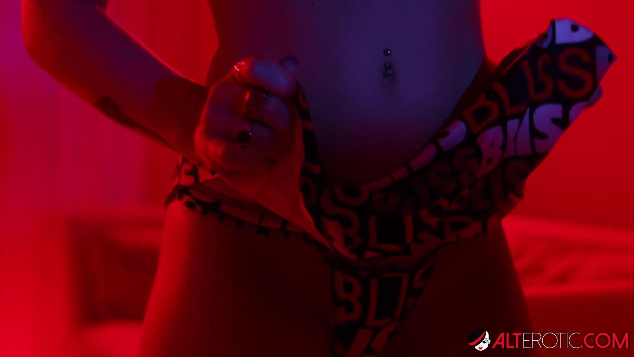 Ink Motel 6 サンプル画像