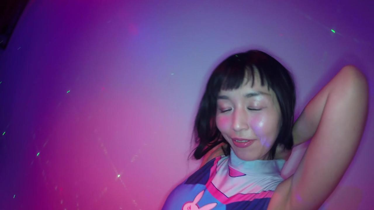 Slutty Brunette Babes サンプル画像