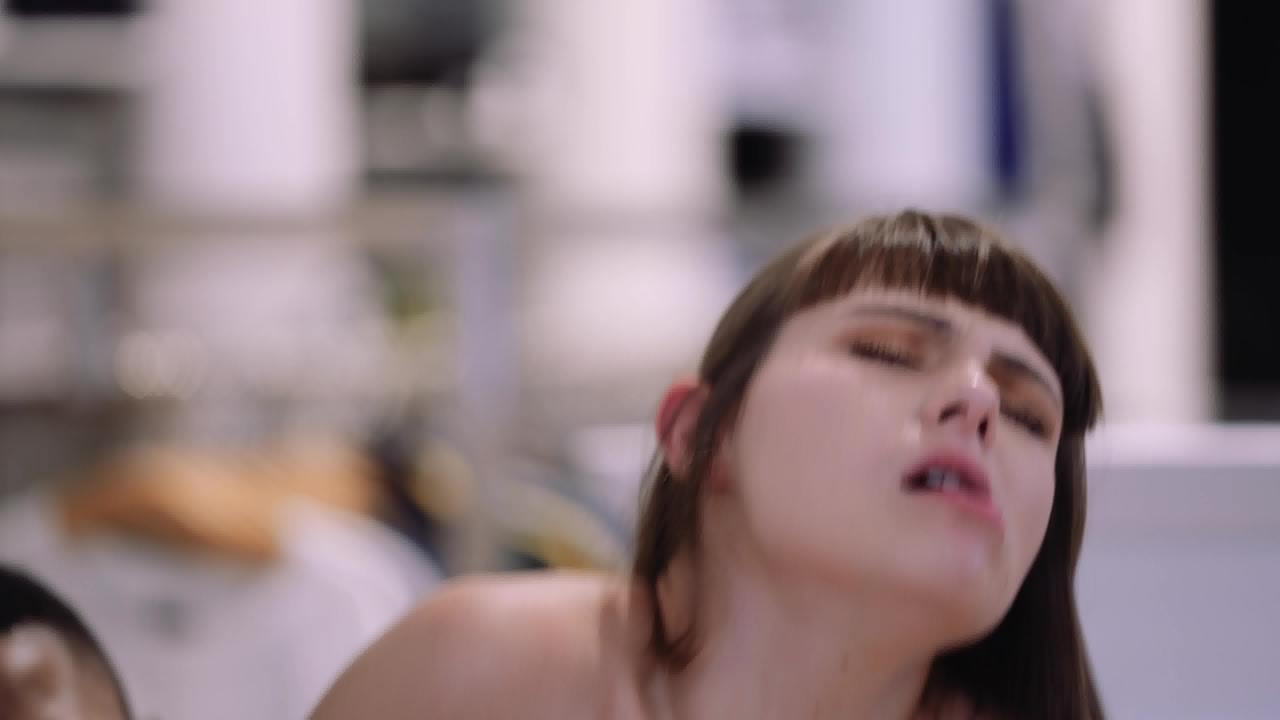 Fitting Room Flings サンプル画像
