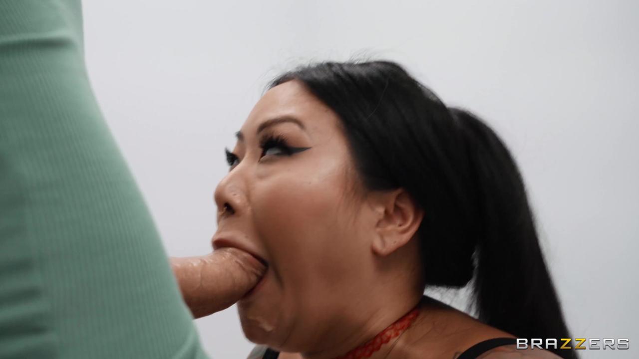 Overworked Titties 20 サンプル画像41