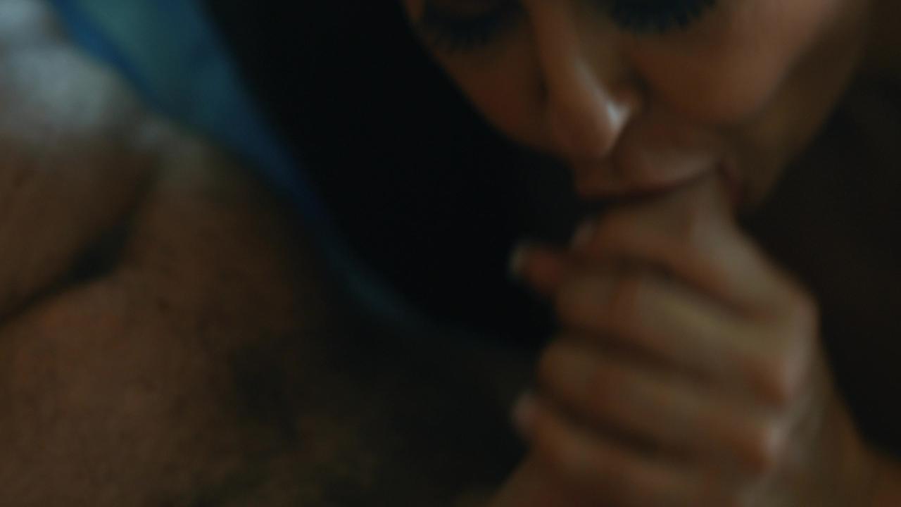 Iconic Shalina Devine サンプル画像