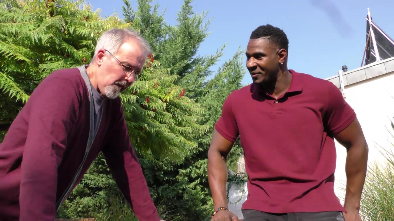 I Watch Black Men Fuck My Girlfriend's Asshole 3 サンプル画像0