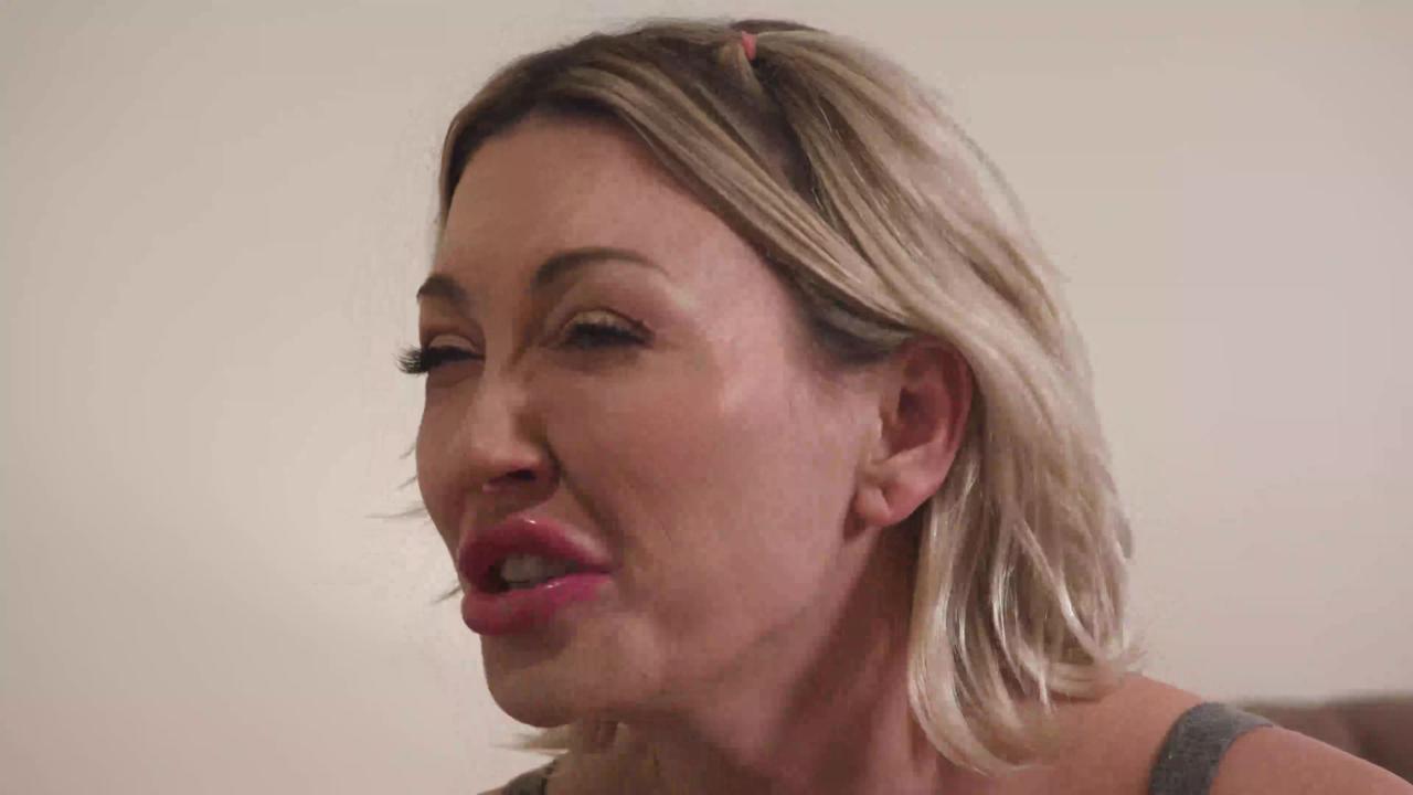 Lesbian's Anal Creampie Cravings サンプル画像