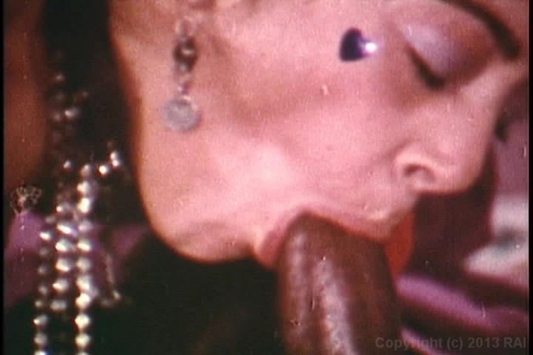 Her First Black Cock サンプル画像25